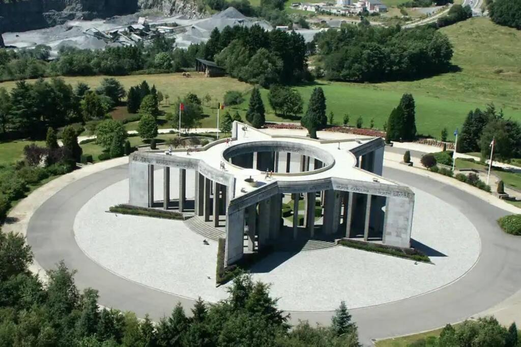 Вилла Les Maulau'X Sberchamps Экстерьер фото